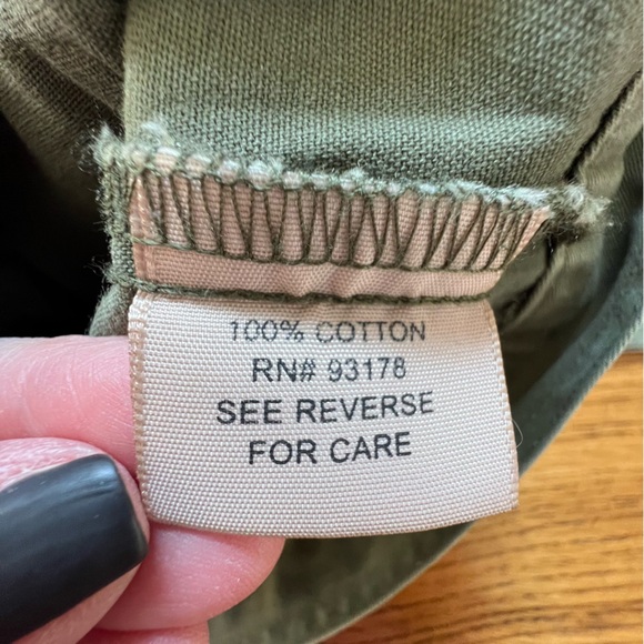 ⭐️ NWT Philosophy Olive Army Green Embroidered Butterfly Cropped Patch Jacket XS - Picture 14 of 15